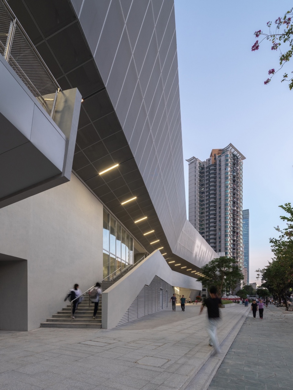 Futian High School Campus China by reMIXstudio