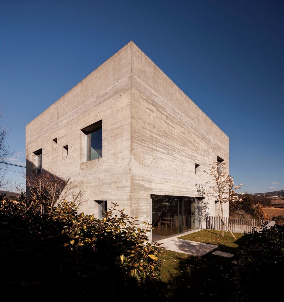 SV House in Portugal Spaceworkers
