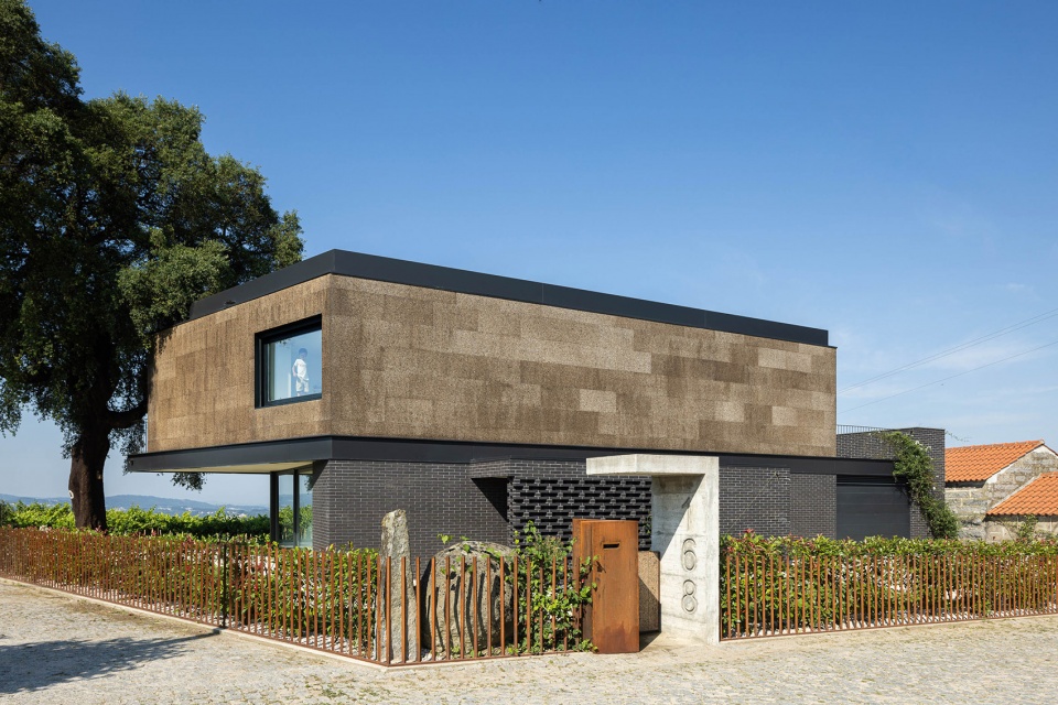 casa do sobreiro by skemba studio