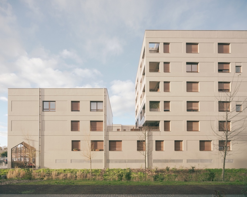 The Aviator by ALTA architectes urbanistes