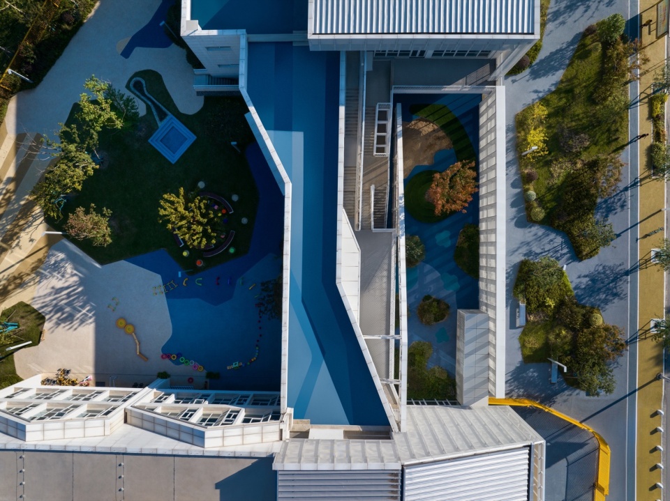 Wuxi Heyun Kindergarten Design China by STWD