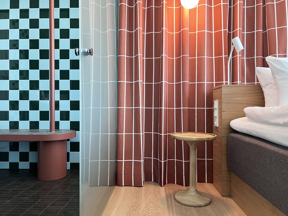 hobo hotel by studio aisslinger