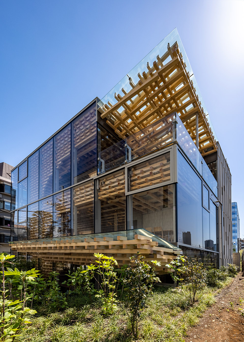 aeaj green terrace by kengo kuma and associates