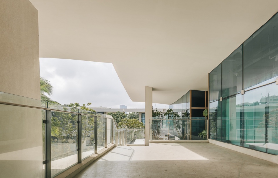 The CAPE Commercial District China by DL atelier