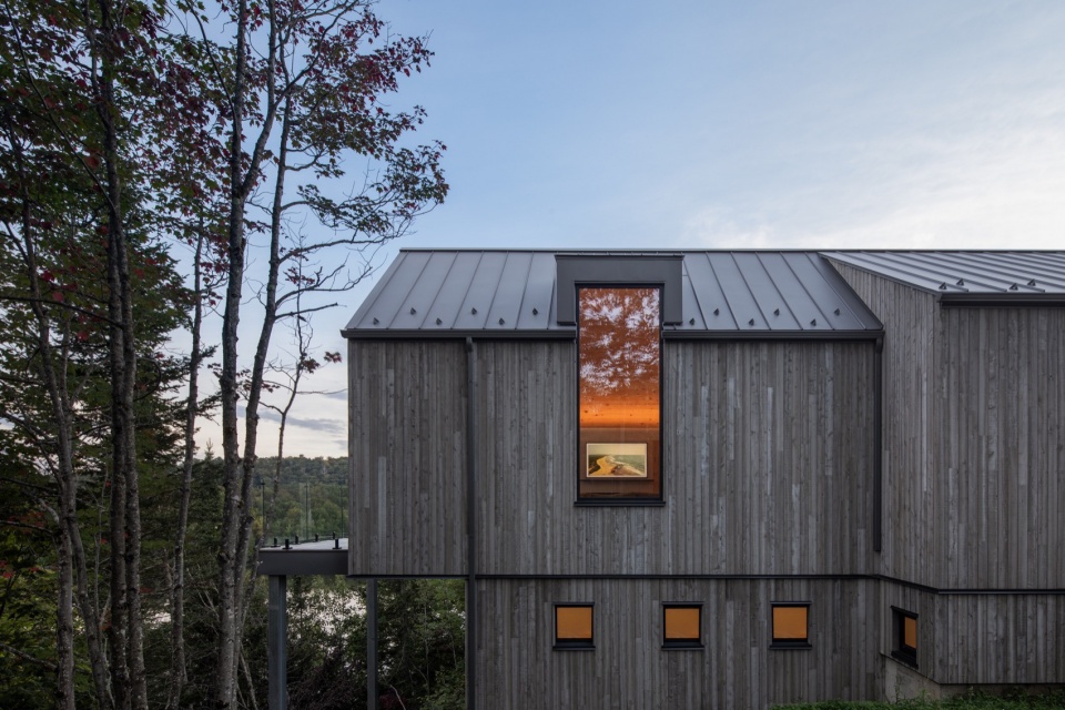 chalet papillon by robitaillecurtis