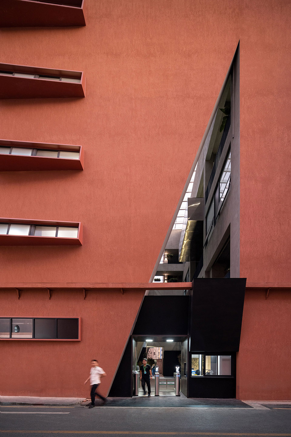 the renovation of 7 and 8 buildings in dongcai industrial park by atelier diagonal