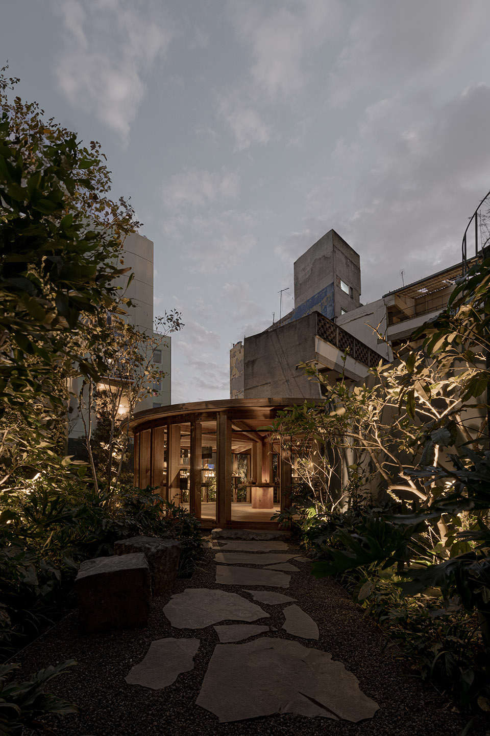 xinu marsella by esrawe studio cadena
