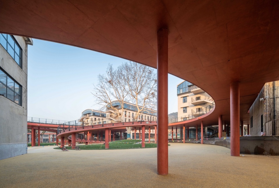 Hanggang Site Park Project China by Jiakun Architects