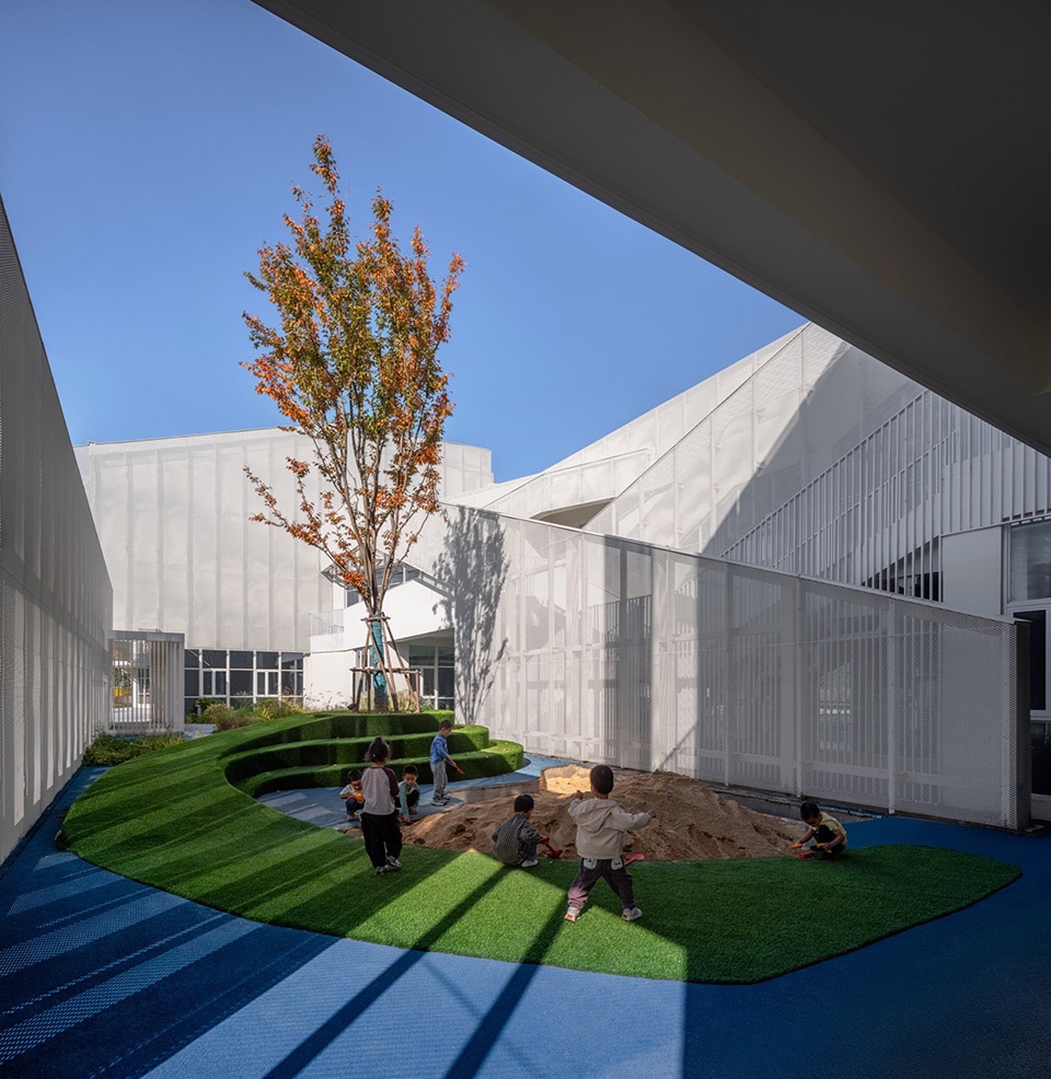 Wuxi Heyun Kindergarten Design China by STWD