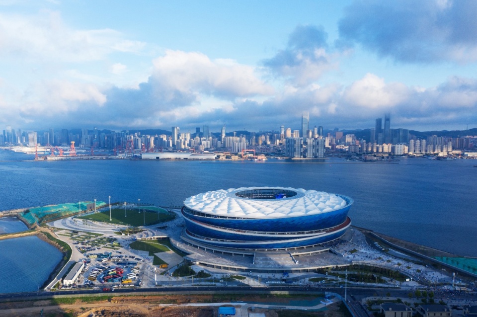 Dalian Suyu Bay Football Stadium by hit