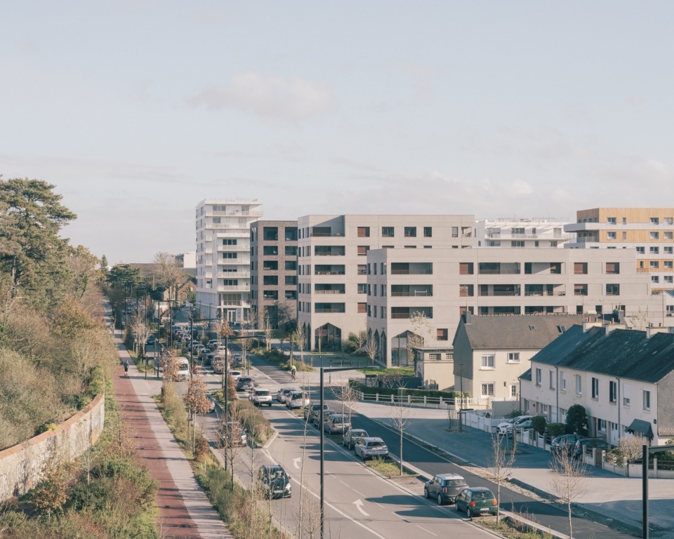 The Aviator by ALTA architectes urbanistes
