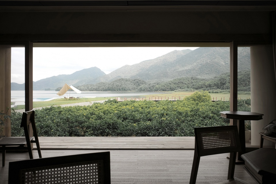 carefree wandering boutique hotel by mutual architecture shangguan design
