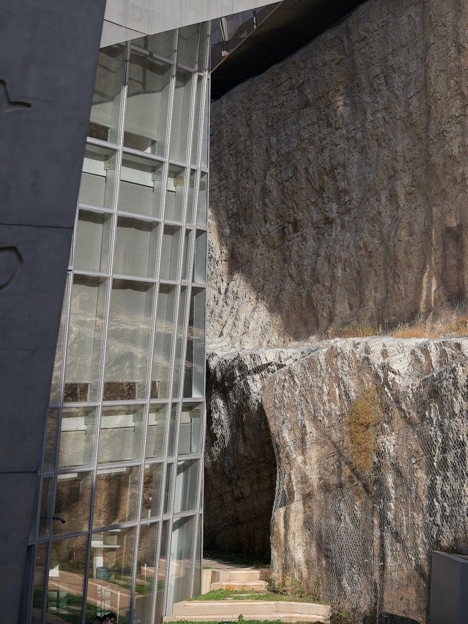 j g jabbra library and r nassar central administration by atelier pagnamenta torriani