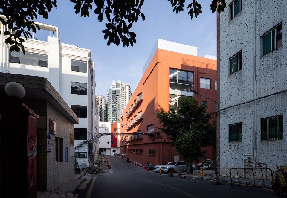 the renovation of 7 and 8 buildings in dongcai industrial park by atelier diagonal