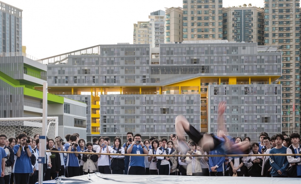 Futian High School Campus China by reMIXstudio