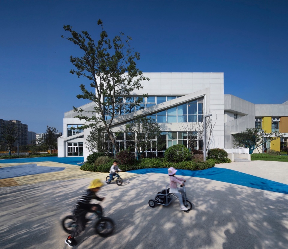 Wuxi Heyun Kindergarten Design China by STWD