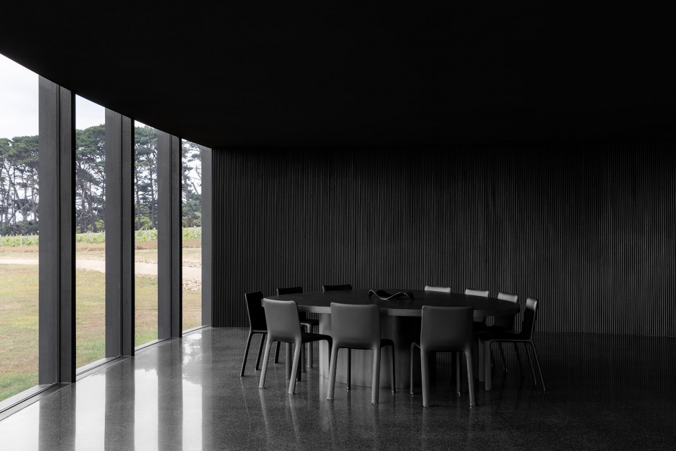 peninsula house by wood marsh