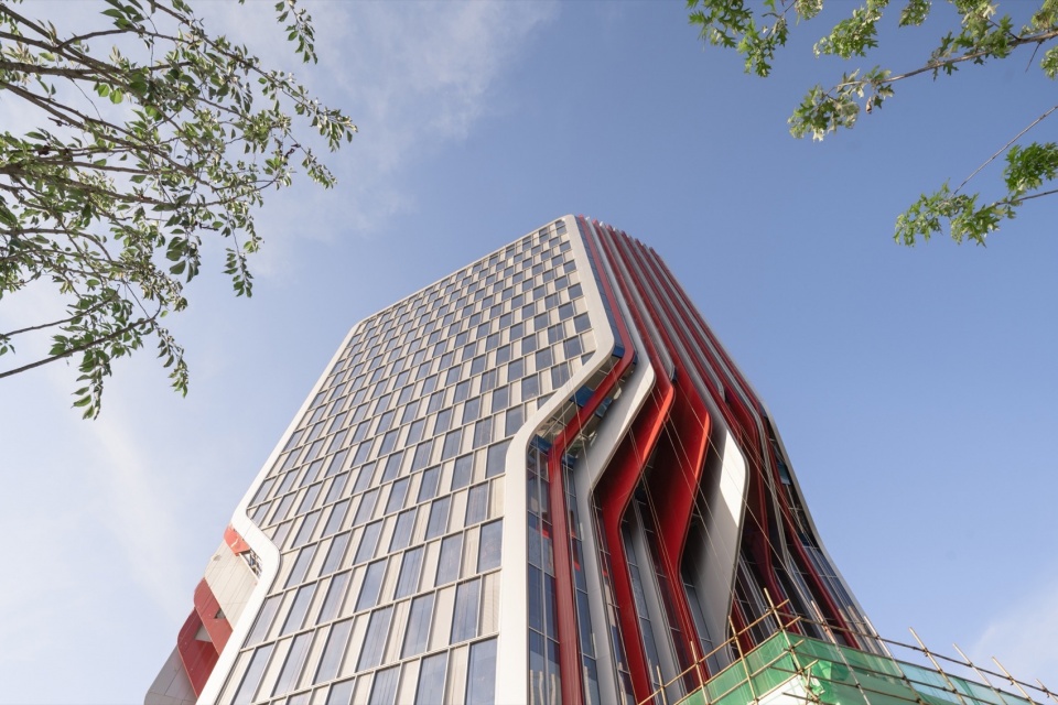 AutoFuturist Complex Jingu Center by LYCS Work