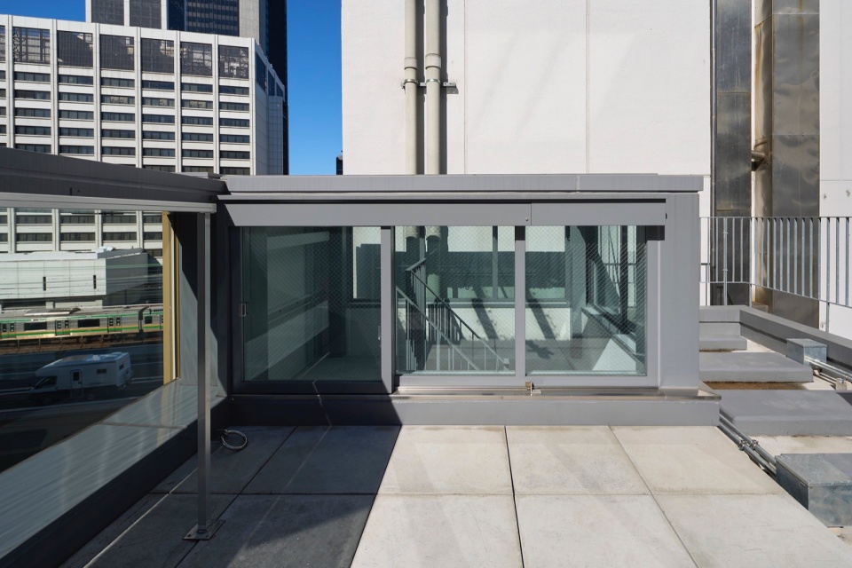 ginza extra small building by key operation inc architects