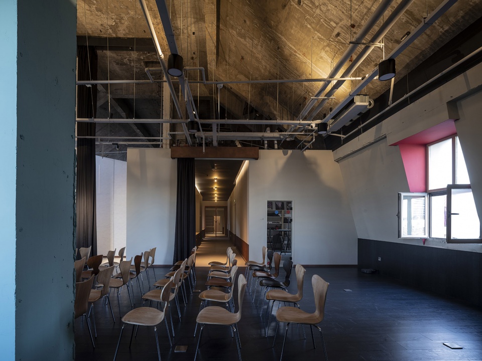renovation of zoo architecture and design office by zoo architecture and design office