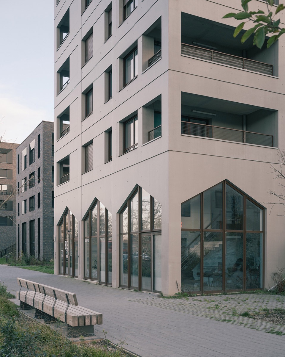 The Aviator by ALTA architectes urbanistes