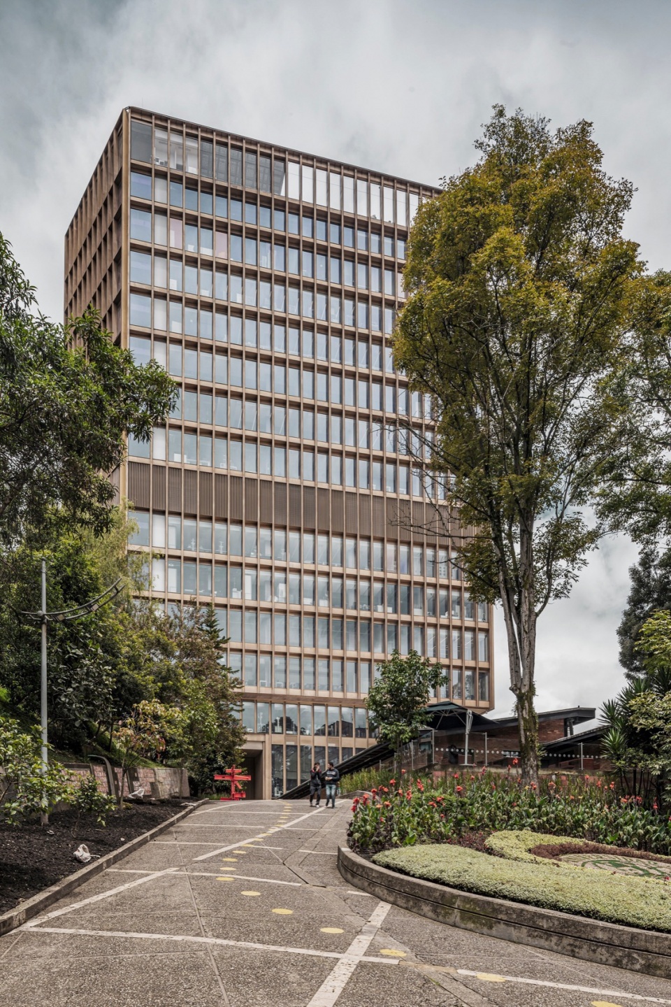engineering laboratories at pontificia universidad javeriana by juan pablo ortiz taller architects