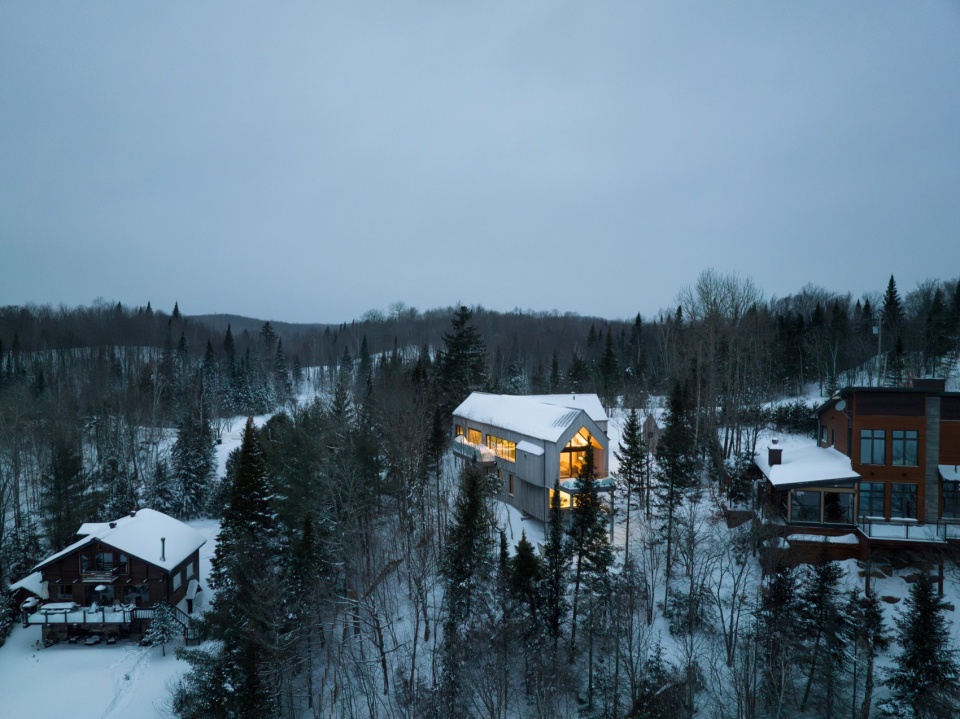 chalet papillon by robitaillecurtis