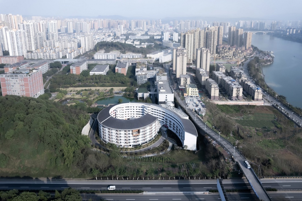 chongqing college of mobile communication hechuan campus by ig·architects
