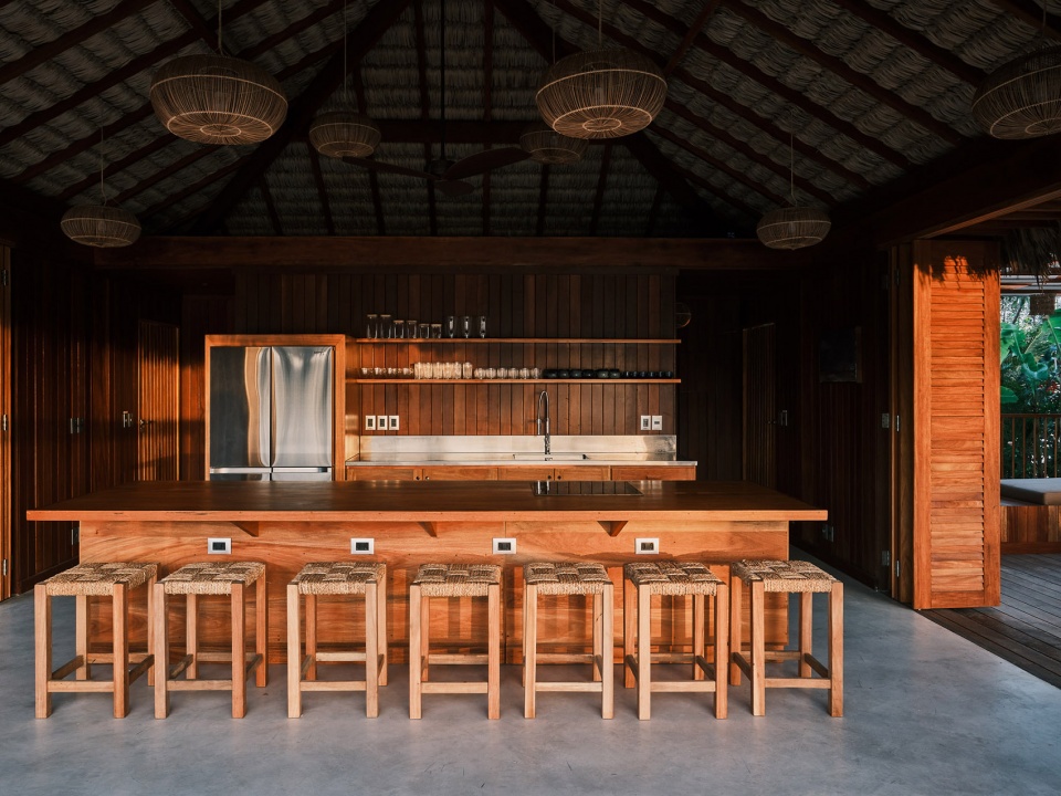 Casa Elilula by Commany Conti Granteral