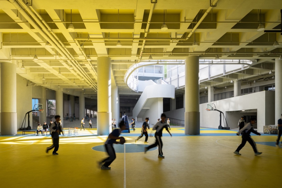 Futian High School Campus China by reMIXstudio