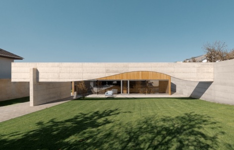 宏碁别墅，摩尔多瓦 / Calujac Architecture