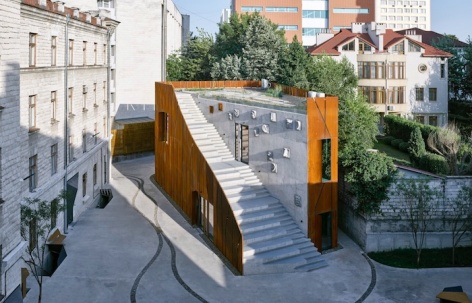 ARTCOR创意中心，摩尔多瓦 / Calujac Architecture