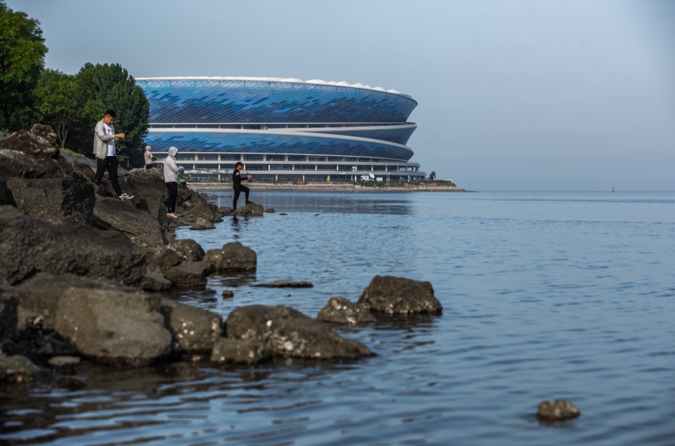 Dalian Suyu Bay Football Stadium by hit
