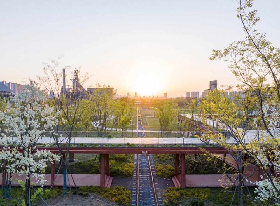 Hanggang Site Park Project China by Jiakun Architects