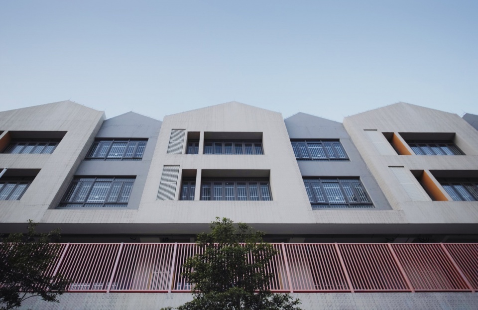 primary school and kindergarten of xingyueshanpan tod residential by tianhua architecture planning engineering ltd