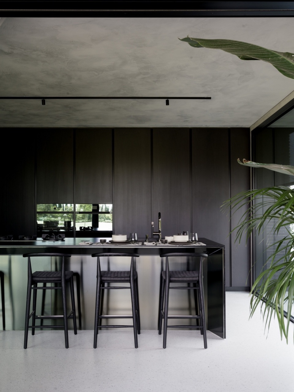 house in the park by mide architetti