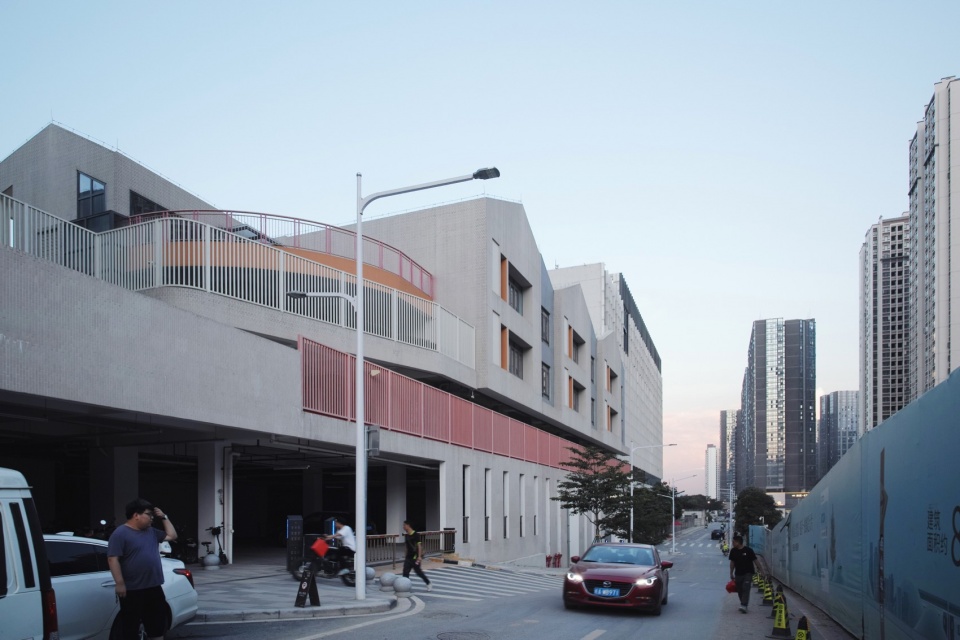 primary school and kindergarten of xingyueshanpan tod residential by tianhua architecture planning engineering ltd