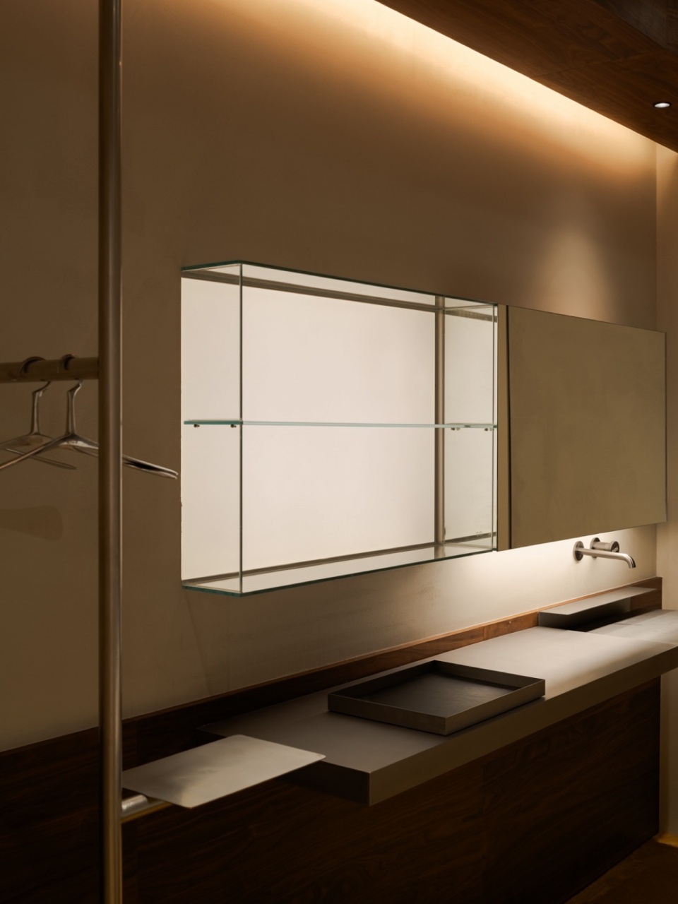 eios store hoii design
