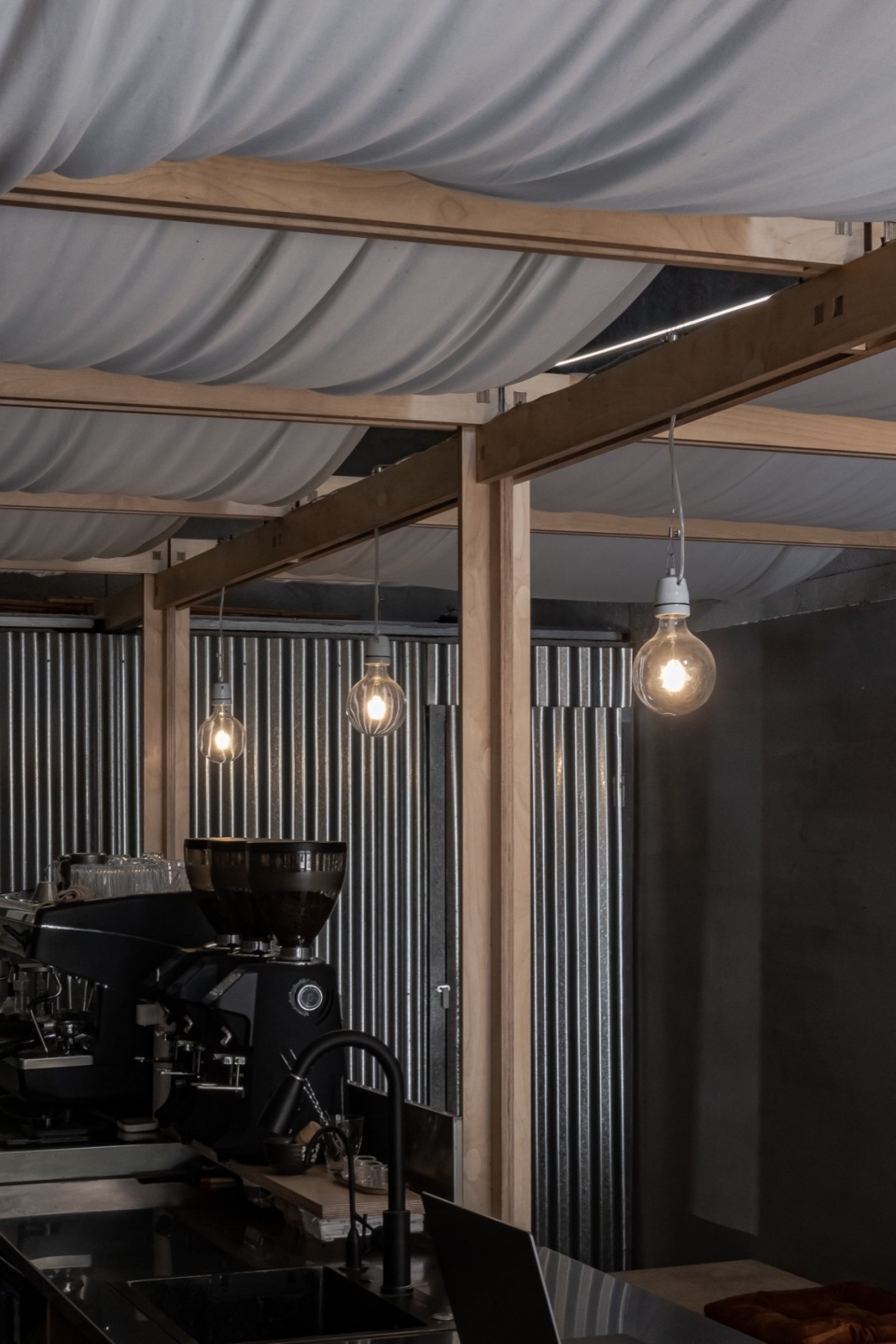 Community Coffee China by NEMEArchitects
