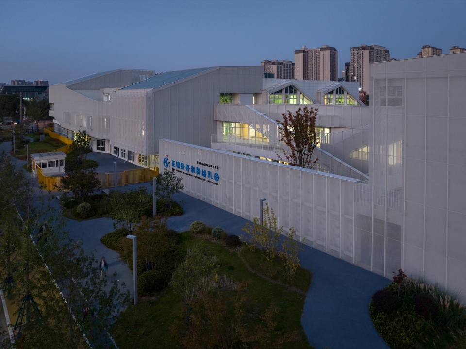 Wuxi Heyun Kindergarten Design China by STWD