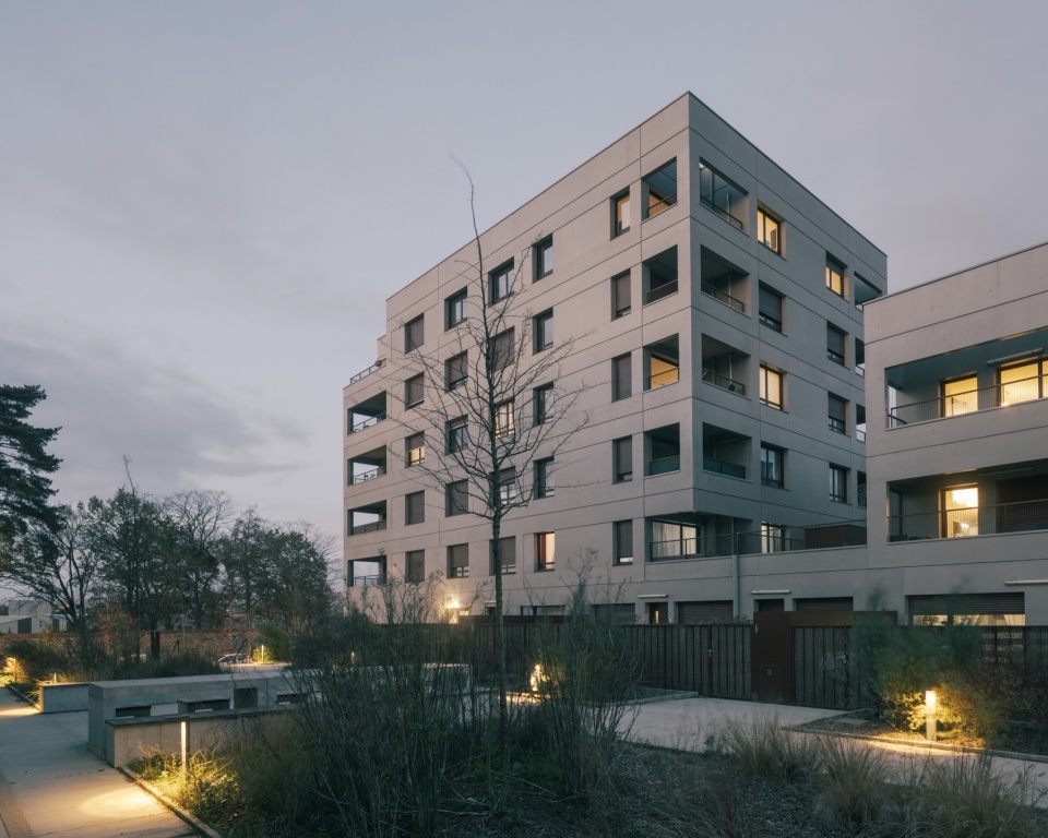 The Aviator by ALTA architectes urbanistes