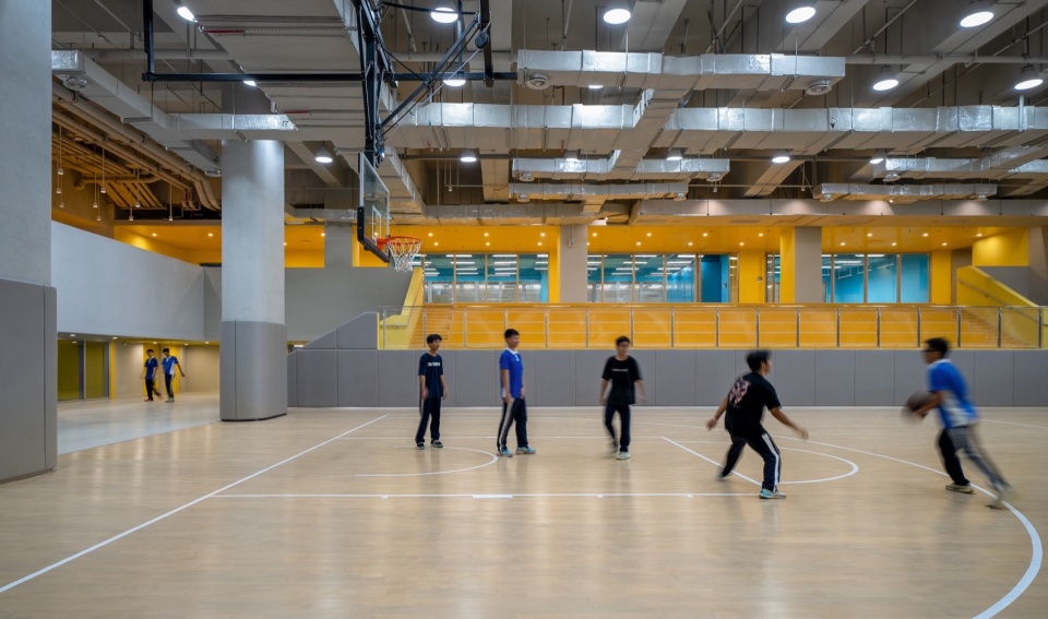 Futian High School Campus China by reMIXstudio