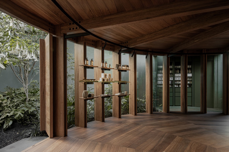 xinu marsella by esrawe studio cadena