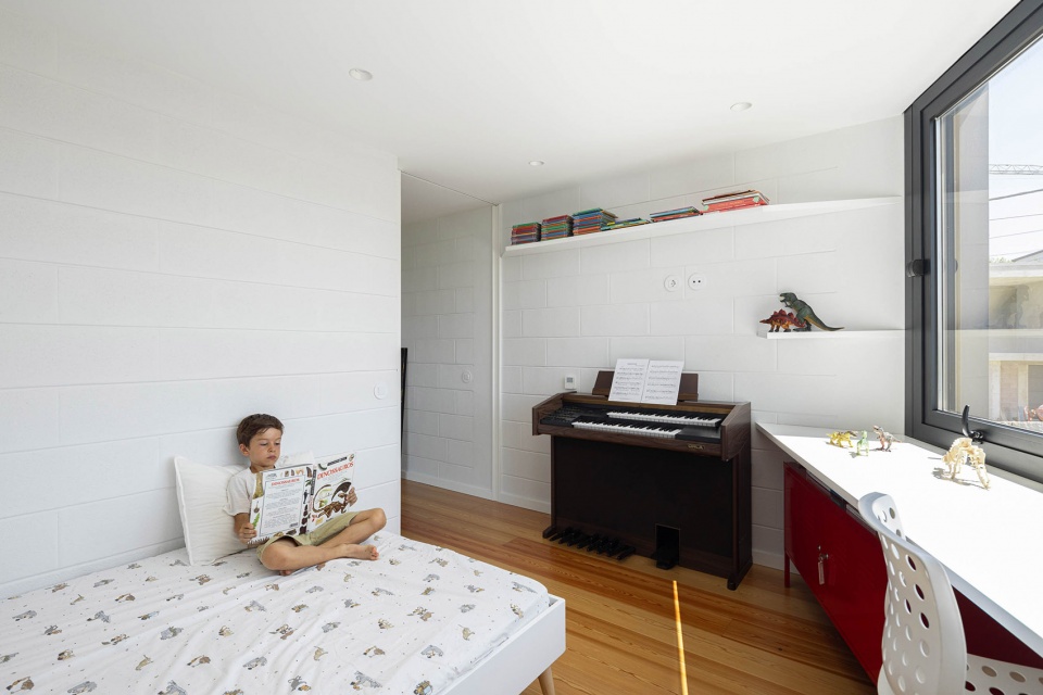 casa do sobreiro by skemba studio