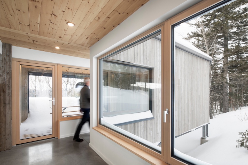 chalet papillon by robitaillecurtis