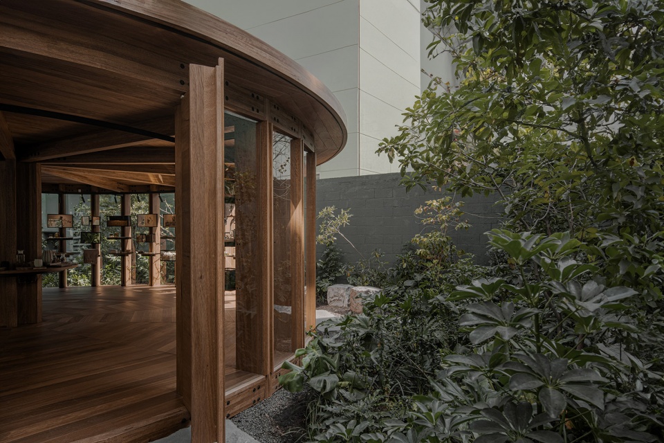 xinu marsella by esrawe studio cadena