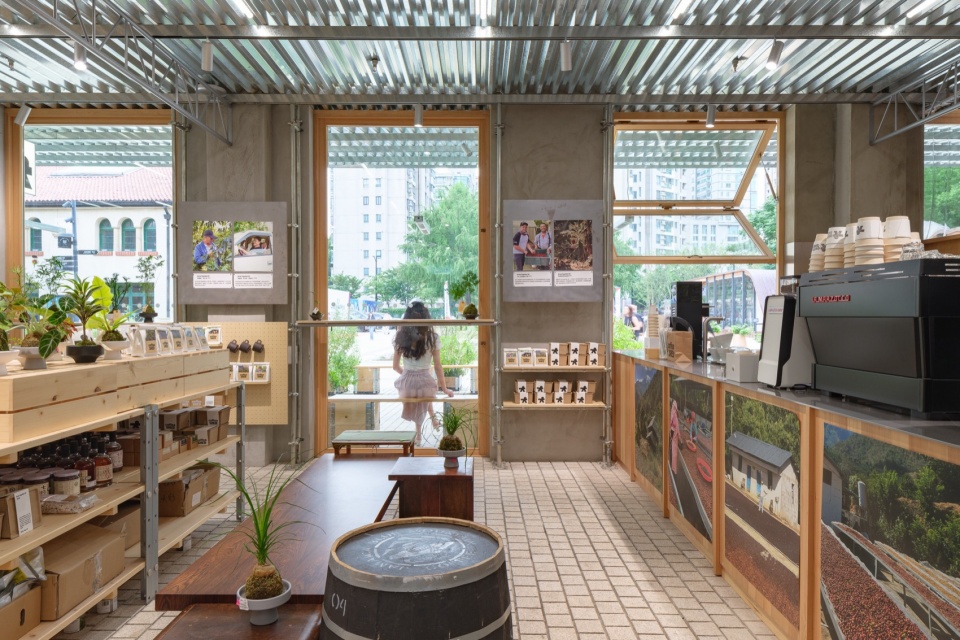 coffea SHED kooo Architects