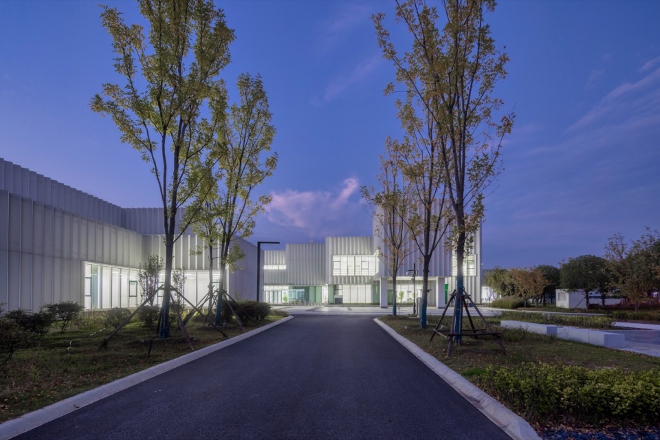 nanyang world rose grand view garden scientific research building design by atelier folie