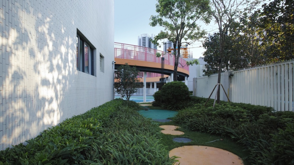 primary school and kindergarten of xingyueshanpan tod residential by tianhua architecture planning engineering ltd