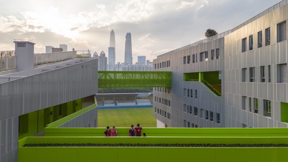 Futian High School Campus China by reMIXstudio